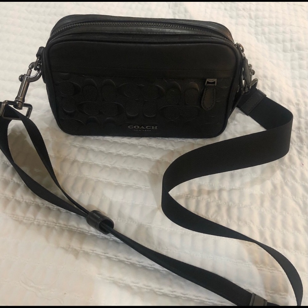 Coach all black Jes crossbody bag